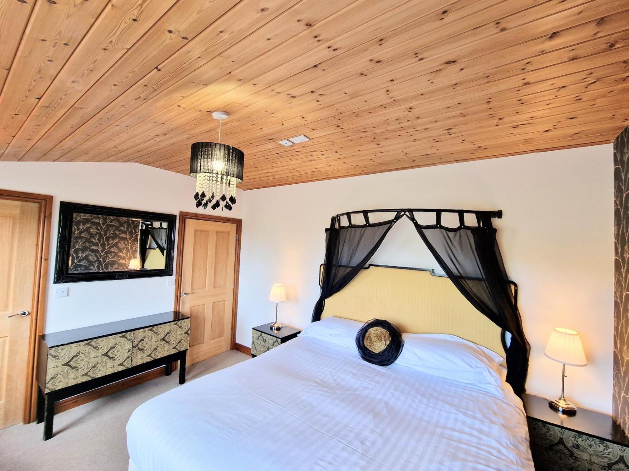 Torridon 12 With Private Hot Tub - Fife - Loch Leven - Lomond Hills Villa Kelty Exteriör bild